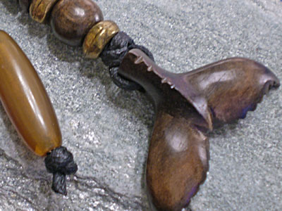 サーファー必見！ウッド（木彫り）キーホルダー　テール【WKH-1A-004】