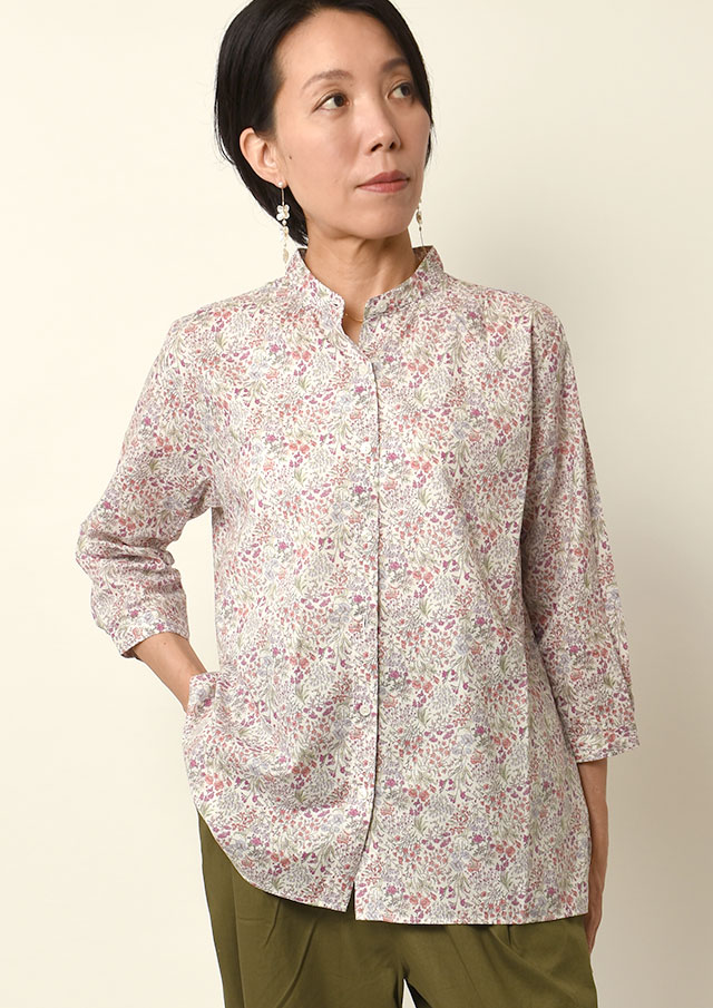 期間限定10%OFF!【2025春夏】【ブルーライフ】草花柄スタンドカラーブラウス七分袖【BL055020】【S11】