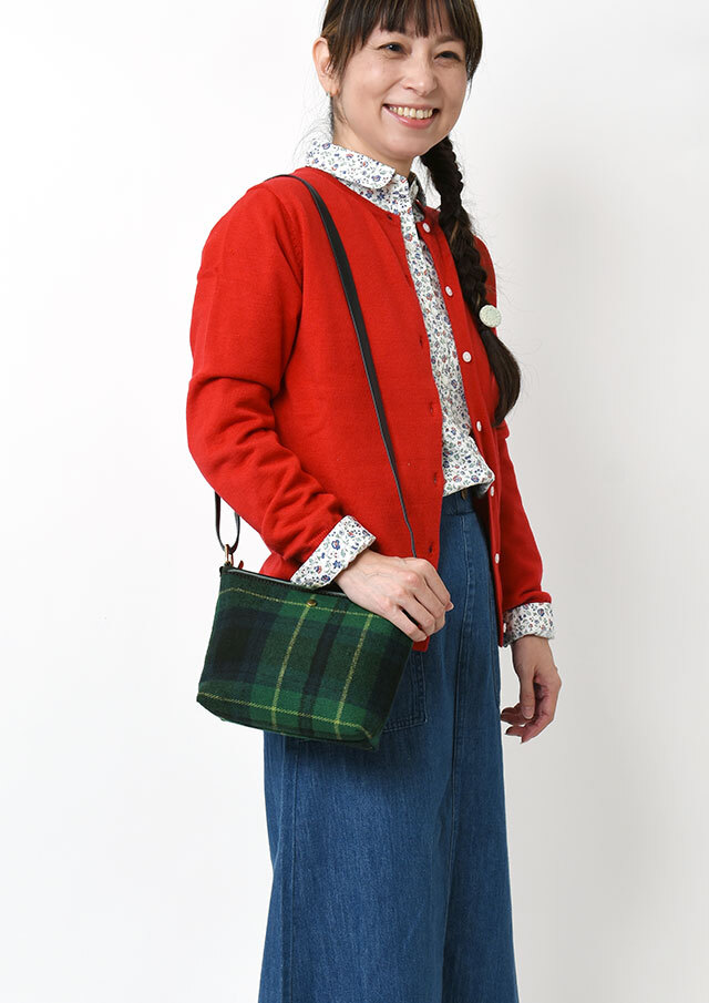 2025秋冬】【66】コージーチェックミニショルダーバッグ【40803