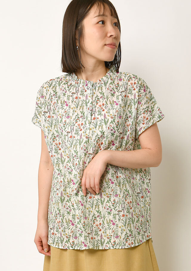 期間限定10%OFF!【2025春夏】【ブルーライフ】ボタニカル柄フリルカラーフレンチスリーブ【BL055112】【S12】