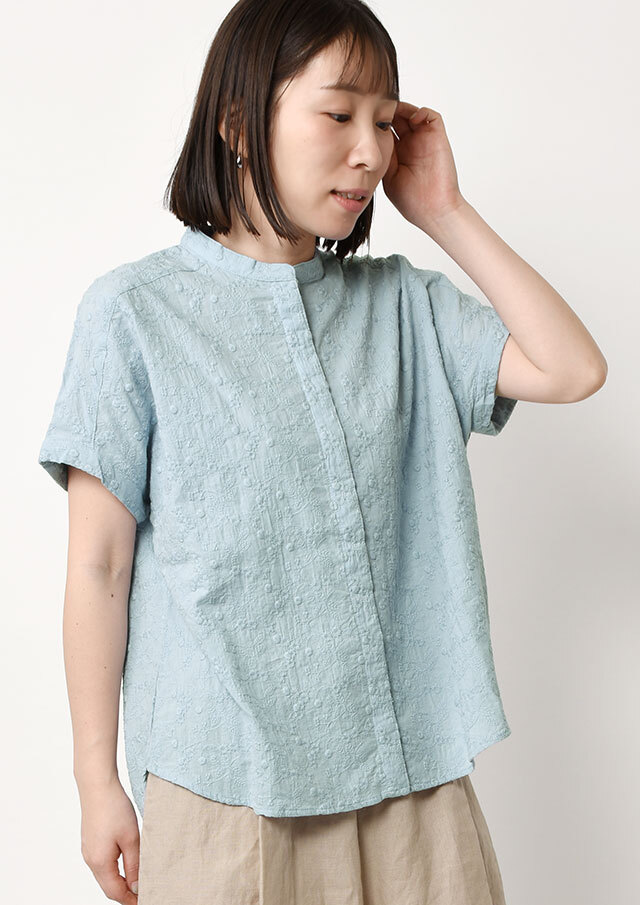 期間限定10%OFF!【2025春夏】【ブルーライフ】刺繍比翼ブラウス半袖【BL055115】【S12】