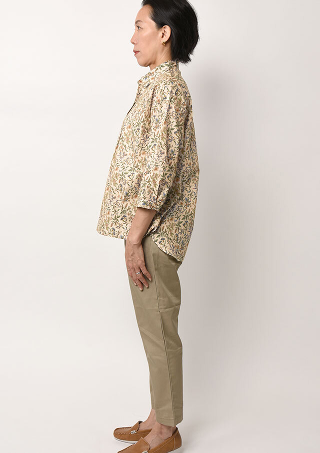 2025秋冬】【ブルーライフ】花柄プルオーバーブラウス七分袖【BL055503