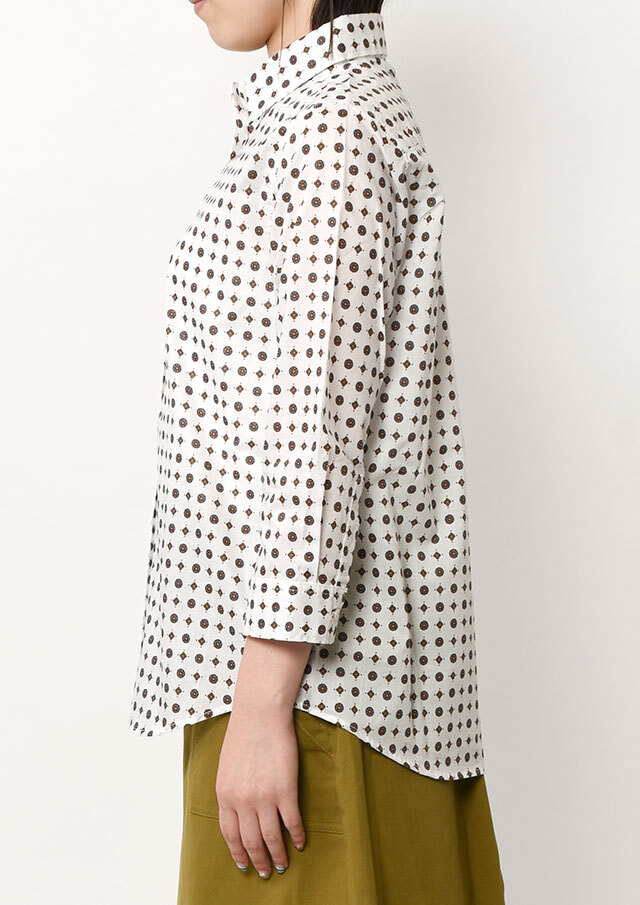 2025秋冬】【ブルーライフ】小紋柄プリント前開きブラウス八分袖