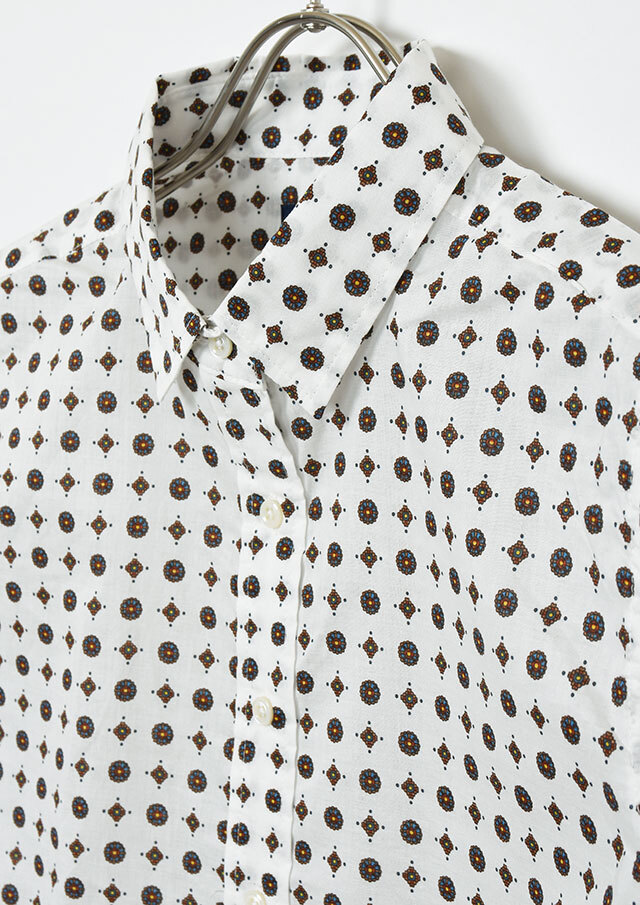 2025秋冬】【ブルーライフ】小紋柄プリント前開きブラウス八分袖