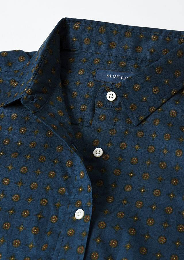 2025秋冬】【ブルーライフ】小紋柄プリント前開きブラウス八分袖