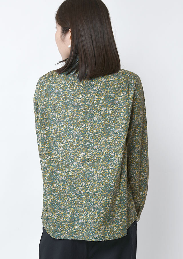 2025秋冬】【ブルーライフ】花柄ハイネックプルオーバーブラウス