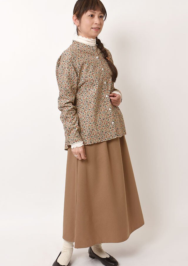 新品未使用品スタンドカラーブラウスドレステリアtomorrowland花柄 2025秋冬】【ブルーライフ】コーデュロイ花柄スタンドカラー