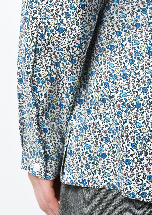 2026春夏】【ブルーライフ】花柄スタンドカラーブラウス【BL056002