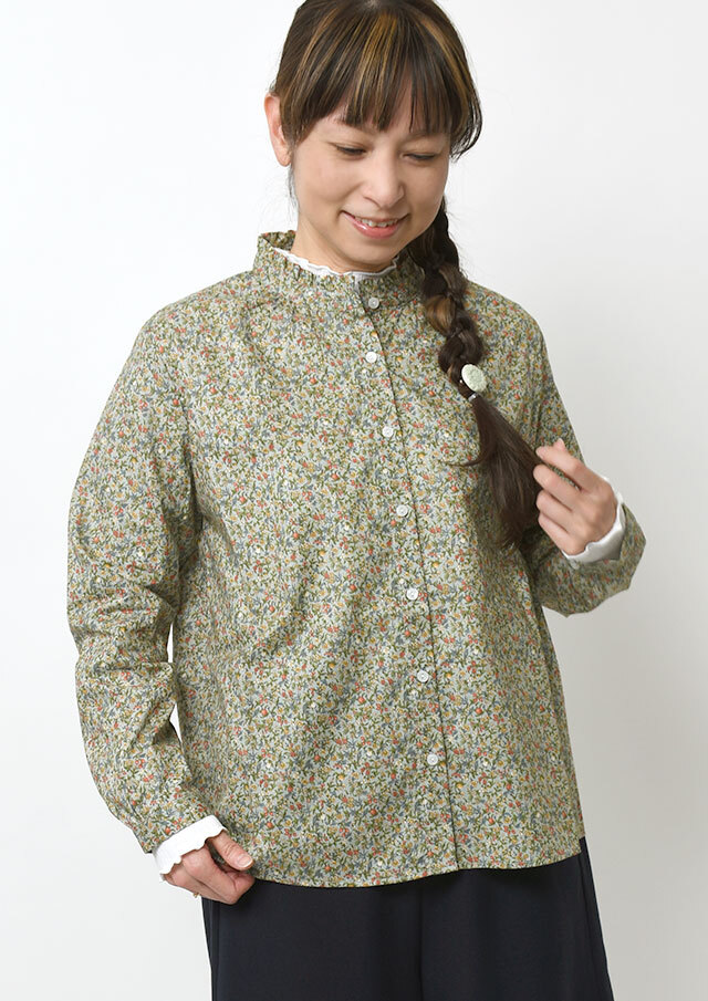 【2026春夏】【ブルーライフ】小花柄スタンドフリルブラウス【BL056003】【S11】