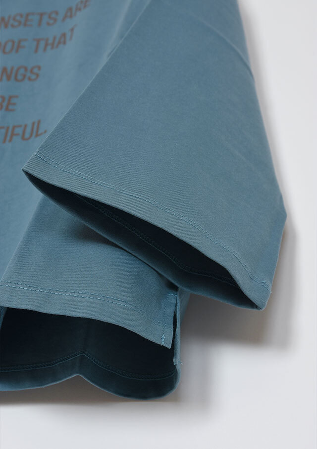 2025秋冬】【ブルーライフ】英字ロゴプリント八分袖Tシャツ【BL075501