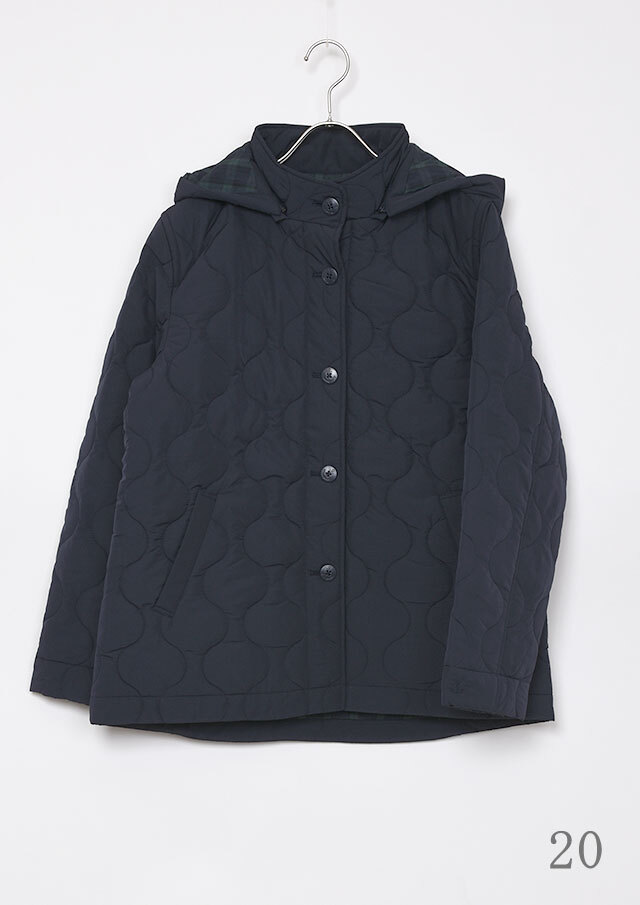 MARK AND LONA ネイビー フードジャケット 断捨離最終値下げ‼️ MARK AND LONA ネイビー フードジャケット 断捨離最終値下げ‼️