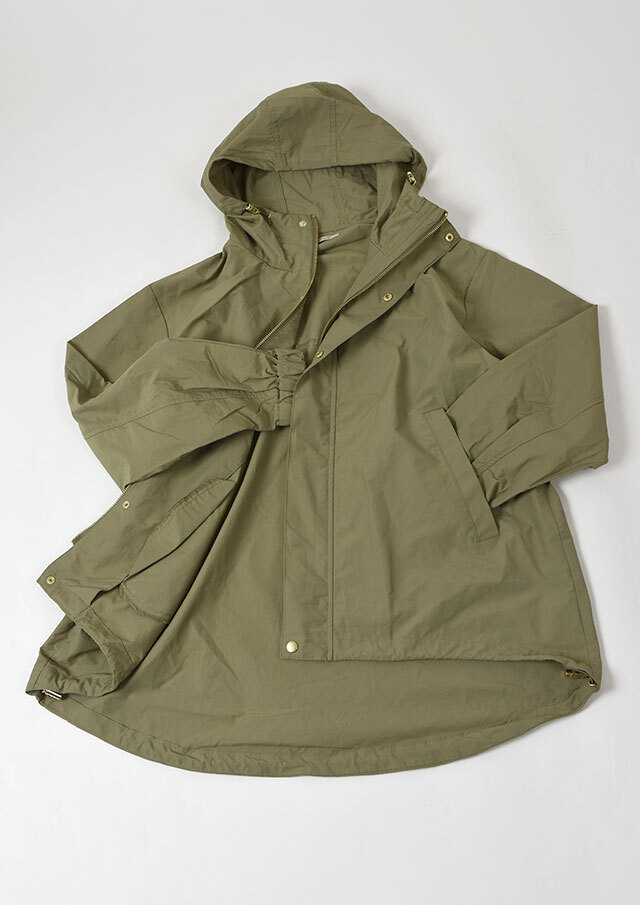 【美品】23区　RIOPELE　ライトフードジャケット　カーキ　M 2025秋冬】【66】撥水加工ミドル丈マウンテンパーカー【PR3-24005