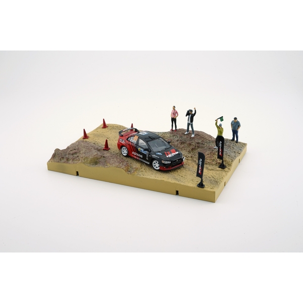 アドバン ランサーエボリューション X ジオラマ 1/64 組み替える