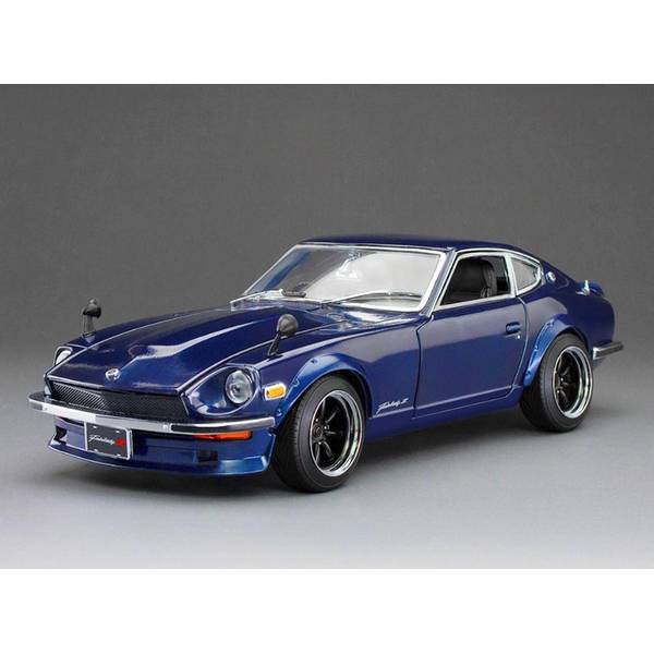 8月予約】サンスター 1/18 ニッサン フェアレディ Z S30
