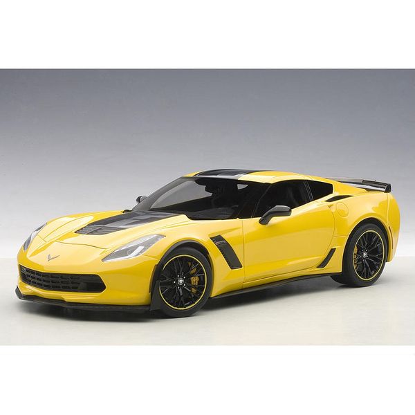 【10月予約】オートアート 1/18 シボレー コルベット C7 Z06 C7.R エディション イエロー 完成品ミニカー 71260