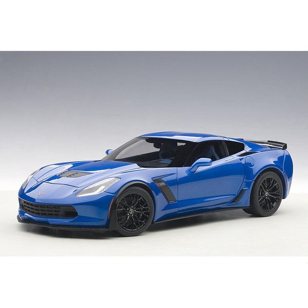 【10月予約】オートアート 1/18 シボレー コルベット C7 Z06 メタリック・ブルー 完成品ミニカー 71265