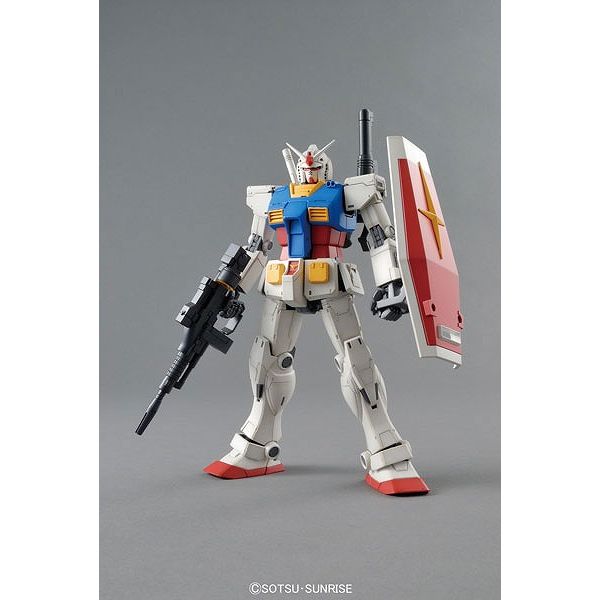 バンダイ MG 1/100 RX-78ガンダム(GUNDAM THE ORIGIN Ver.) 「機動戦士ガンダム」より ガンプラ 5062847