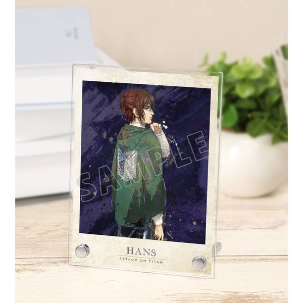 【5月予約】進撃の巨人描き下ろし ハンジ 戦う背中ver.grunge CANVAS A6アクリルパネル キャラグッズ 4582711864264