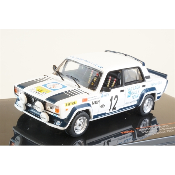 イクソ 1/43 LADA 2105 VFTS No.12 1983 WRC スウェディッシュラリー S.Brundza/A.Girdauskas 完成品ミニカー RAC295