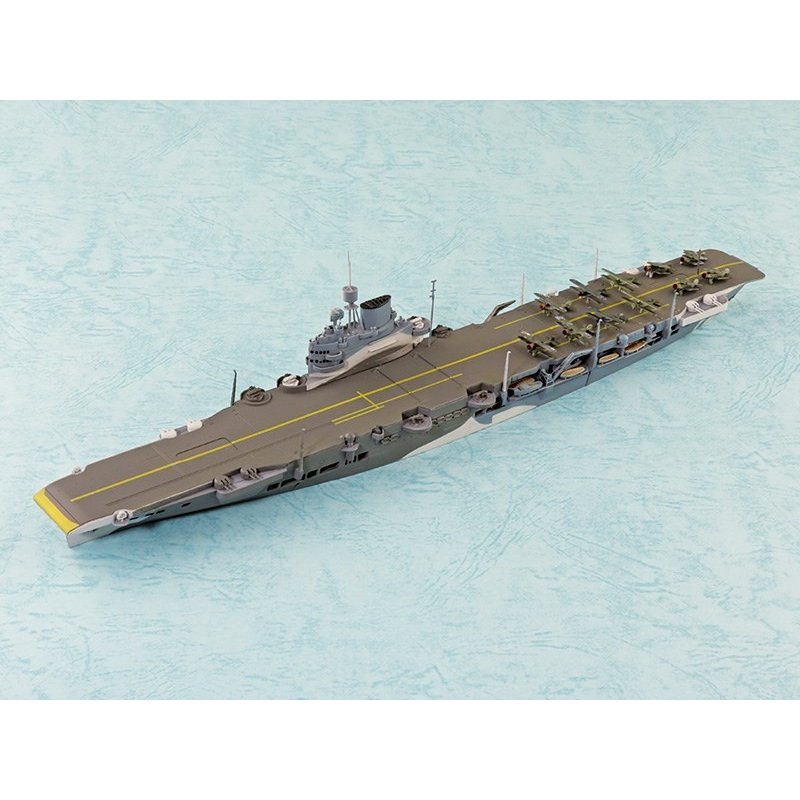 アオシマ 1/700 英国海軍 航空母艦 イラストリアス ベンガジ攻撃