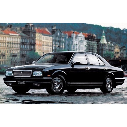 アオシマ 1/24 ニッサン Y32 シーマ タイプIII リミテッド L AV