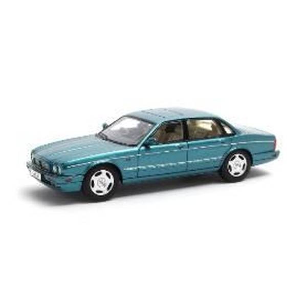 【5月予約】マトリックス 1/43 ジャガー XJR X300 1994-1997 ターコイズ 完成品ミニカー MX41001271