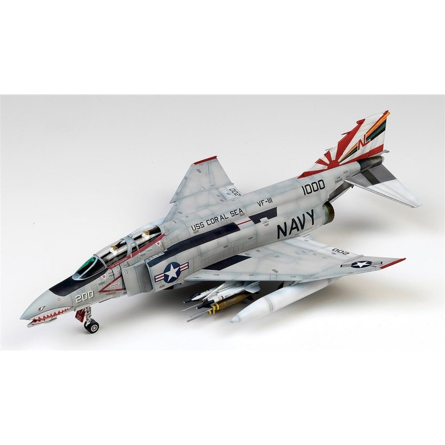 童友社 1/48 凄！プラモデル第5弾 F-4B ファントムII“VF-111