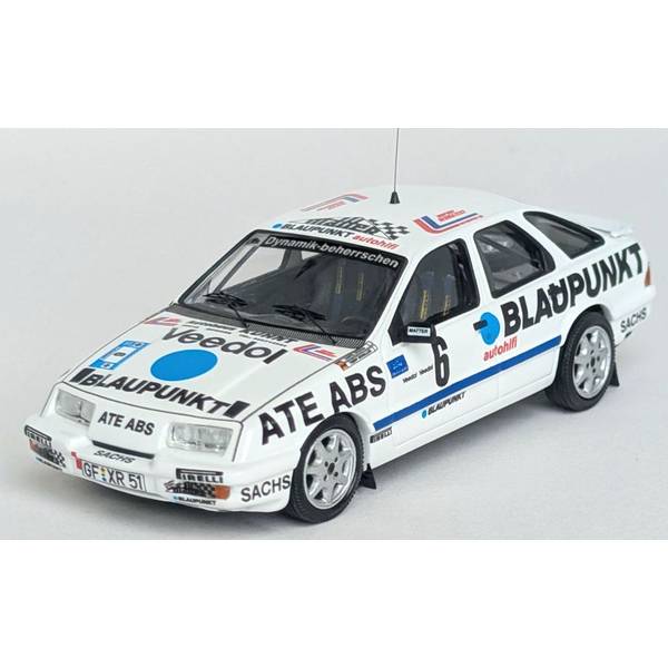 スケーレックスフォードシエラ スロットカー セット Scalextric 1/32 ｽﾛｯﾄｶｰ C4343◇Ford Sierra RS500 #22/Andy