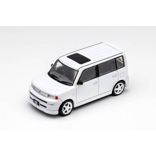 ダイキャストチーム 1/64 トヨタ bB ホワイト 右ハンドル仕様