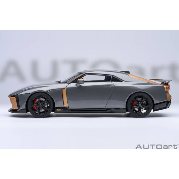ミニカー 1/18。AUTO art(オートアート)。日産スカイラインGTR Amazon.co.jp: AUTOart 1/18 ニッサン スカイライン GT-R (R34