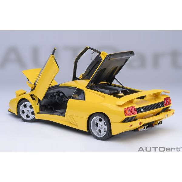 オートアート 1/18 ランボルギーニ ディアブロ SE30 イオタ イエロー