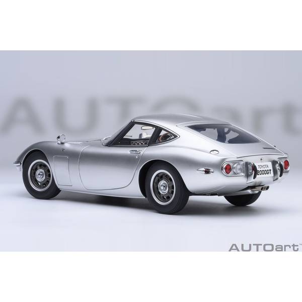 9月予約】オートアート 1/18 トヨタ 2000GT 1967 シルバー 完成