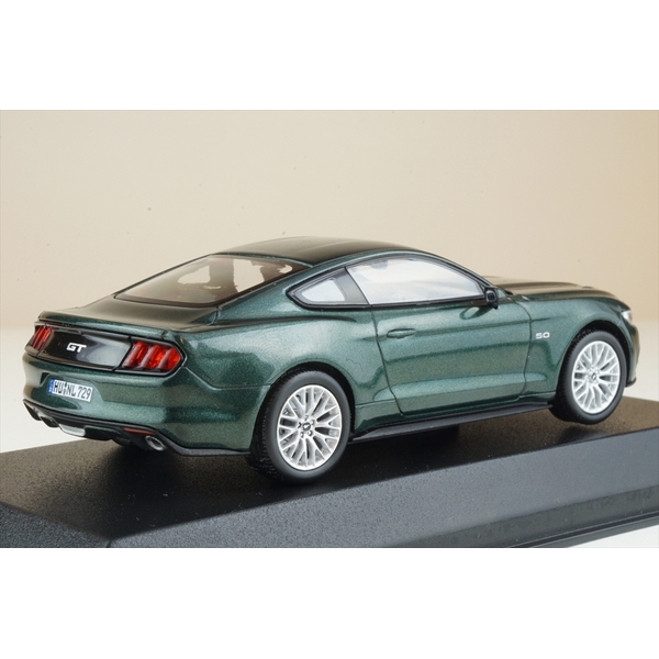 1/43 フォード マスタング 2015 メタリックグリーン 270558