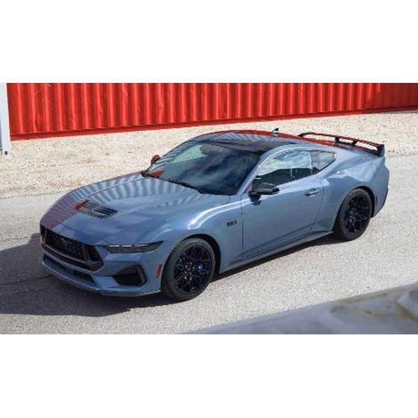 【1月予約】ドイツレベル 1/25 2024 フォード・マスタング GT(イージーキット) スケールモデル 07743