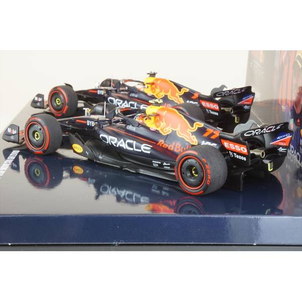 ミニチャンプス 1/43 レッドブル RB18 No.1/11 2022 F1 ロマーニャGP