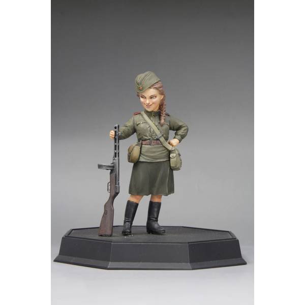 ファインモールド 1/12? ワールドファイターコレクション WW2ソビエト陸軍女性兵士・ターニャ スケールモデル FT4
