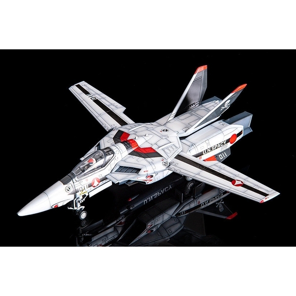 PLAMAX1/72ストライクバルキリー　一条機 PLAMAX PX16 1/72 VF-1S ストライクバトロイドバルキリー (一条