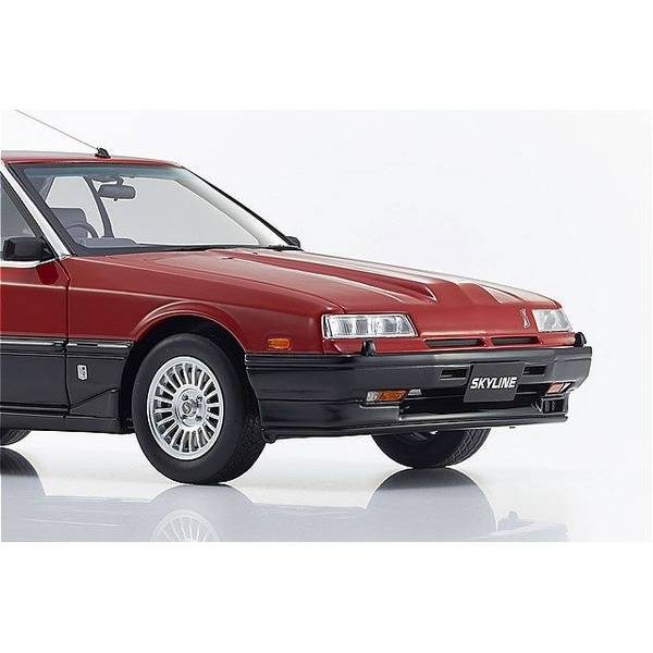 2月予約】京商 サムライ 1/18 ニッサン スカイライン 2000 ターボ RS-X