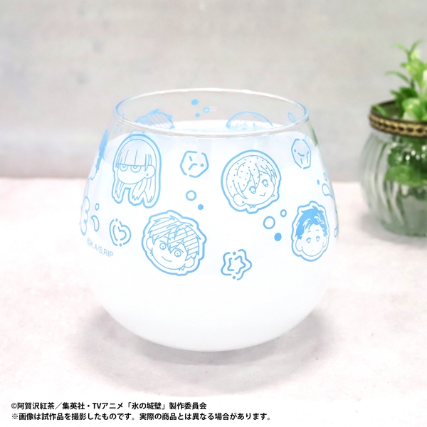 氷の城壁 ゆらゆらグラス