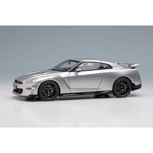 アイドロン 1/43 ニッサン GT-R Premium edition 2025 アルティメイトメタルシルバー 完成品ミニカー EM773A