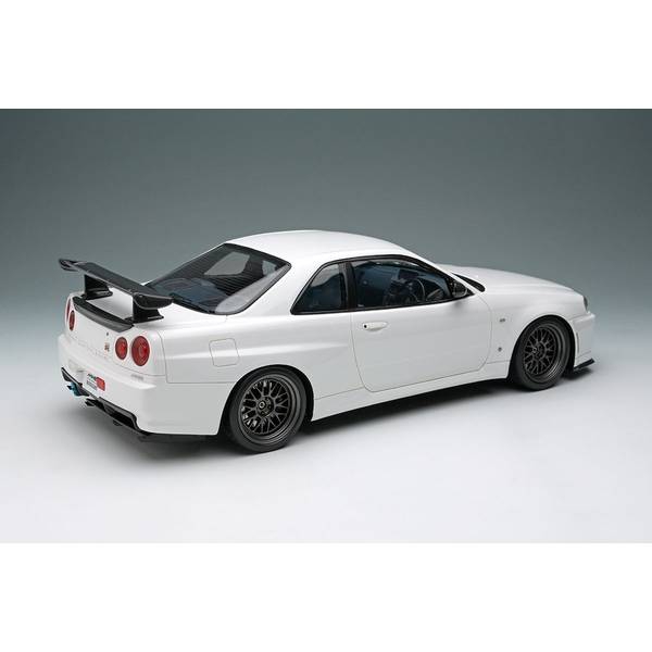 1月予約】アイドロン 1/18 ニッサン BUILT BY LEGENDS マインズ