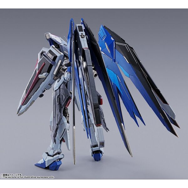 BANDAI - L BUILD フリーダムガンダム CONCEPT 2 METAL BUILD フリーダムガンダム CONCEPT 2 スペシャルページ