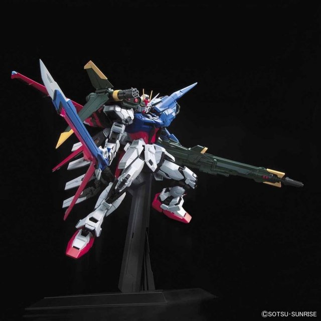 Amazon | PG 1/60 GAT-X105 ストライクガンダム (機動戦士