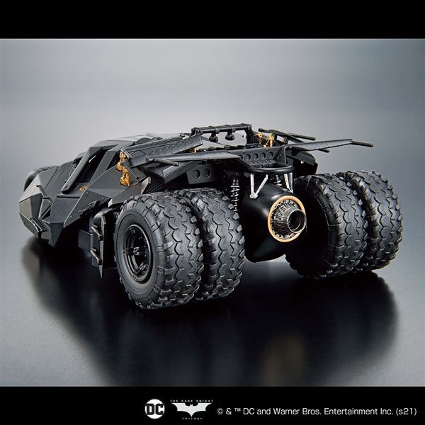 1/35 バットモービル(バットマン ビギンズVer.) 「バットマン ビギンズ」より キャラクタープラモデル 5062184【在庫品】