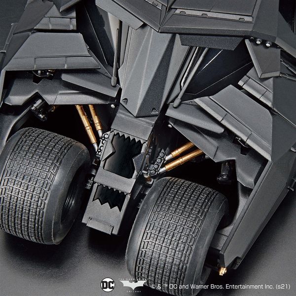 1/35 バットモービル(バットマン ビギンズVer.) 「バットマン ビギンズ」より キャラクタープラモデル 5062184【在庫品】