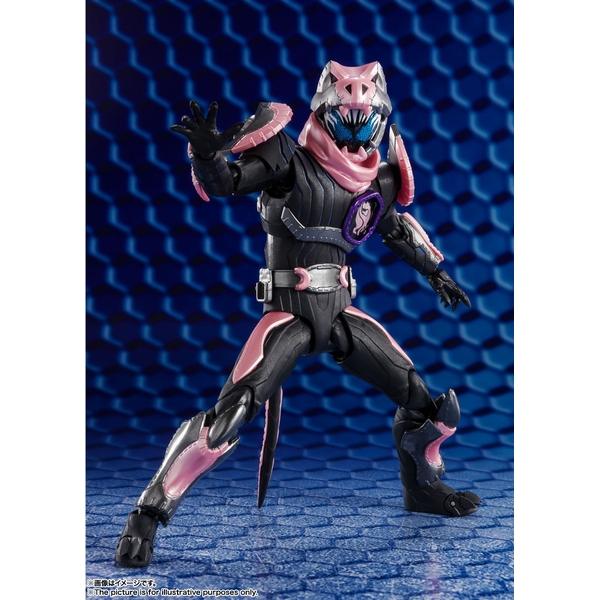 仮面ライダー　リバイス　ビッグフィギュア　約30センチ バンダイ S.H.Figuarts 仮面ライダーリバイ レックスゲノム