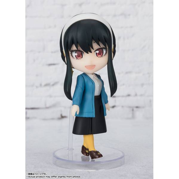 バンダイ Figuarts mini ヨル・フォージャー -おでけけこーで