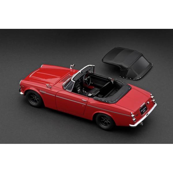 オートアート 1/18 ダットサン フェアレディ 2000 レッド autoart