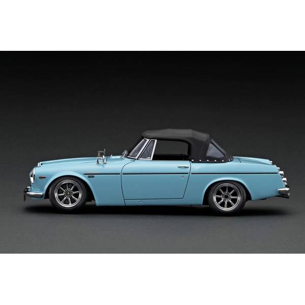 【ミニカー 美品】イグニッションモデル 1/18 ダットサン フェアレディ イグニッションモデル 1/18 ダットサン フェアレディ 2000