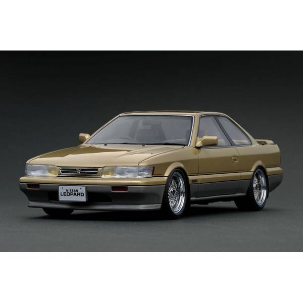 イグニッションモデル 1/18 ニッサン レパード アルティマ V30TWINCAM TURBO F31 ゴールド/シルバー 完成品ミニカー IG3815